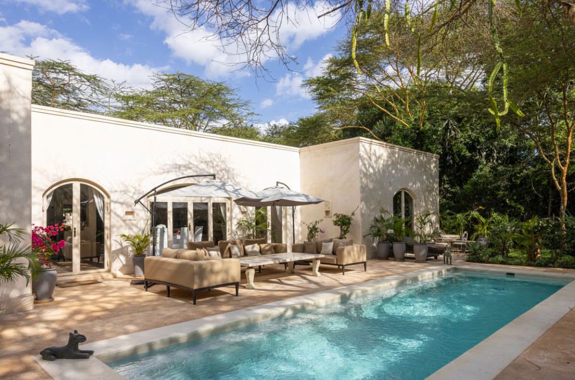 Manzili Luxury Boutique Home Pool